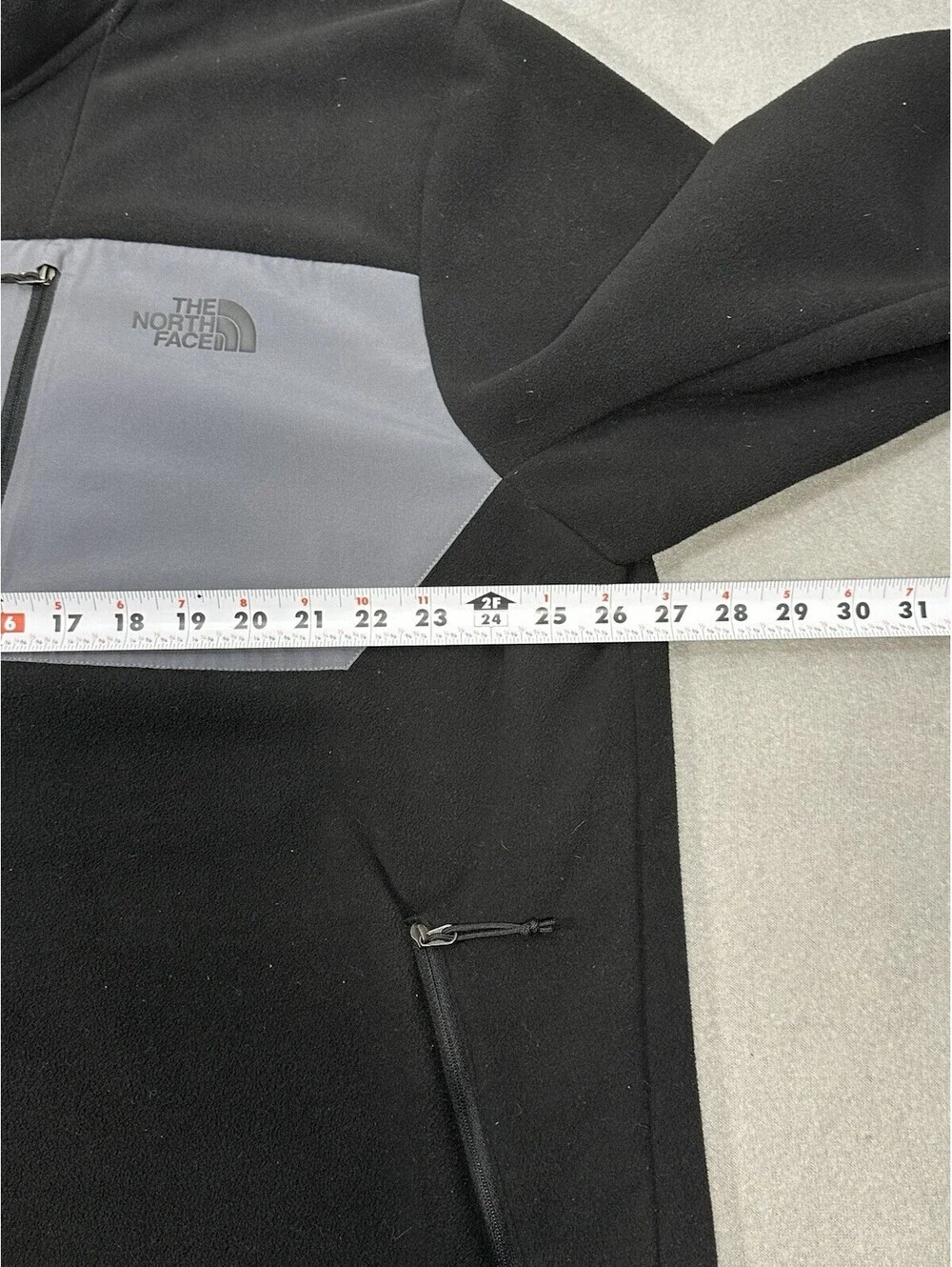 The North Face Men’s XXL Full Zip Fleece Jacket Black Gray Soft Shell